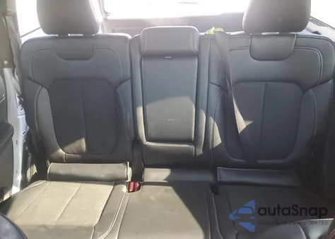 2025 Jeep Grand Cherokee Laredo from USA, damaged, VIN 1C4RJGAG5SC272862